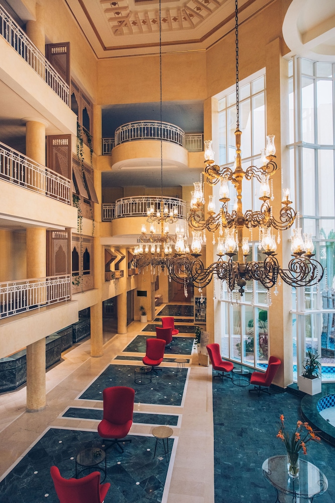 Iberostar Waves Averroes — Hotel building in Hammamet, Nabeul