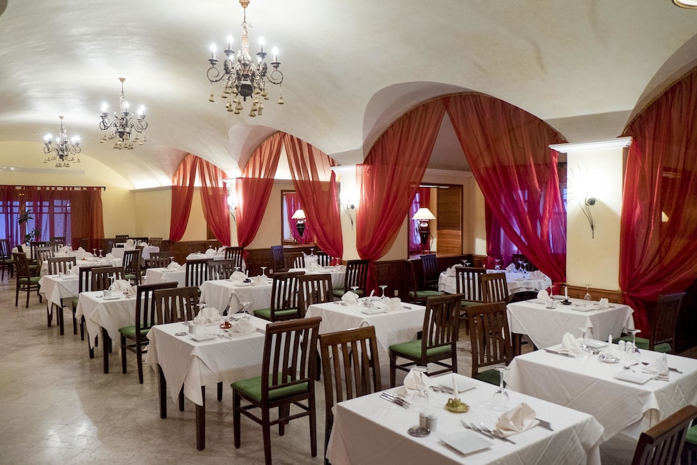 Medina Solaria & Thalasso — Restaurant & bars in Hammamet, Nabeul