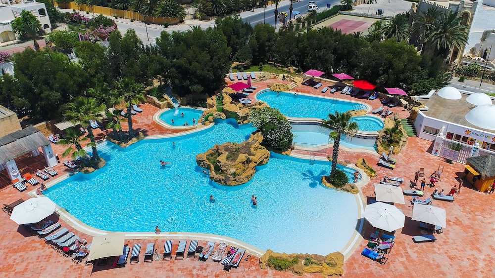 Medina Solaria & Thalasso — Swimming pool in Hammamet, Nabeul