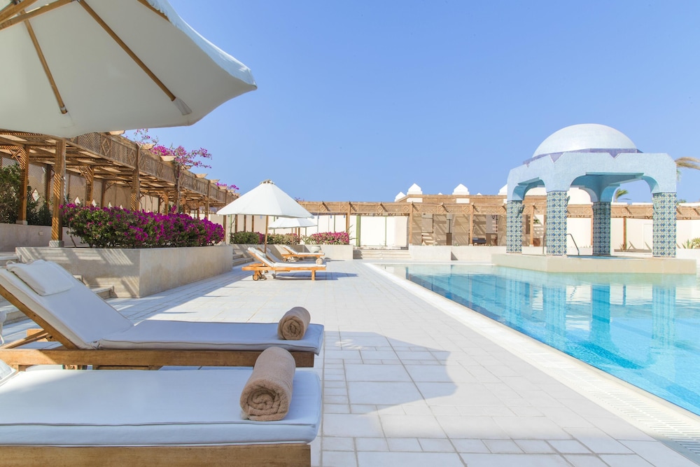 Kempinski Hotel Soma Bay — Swimming pool in Soma Bay, Red Sea