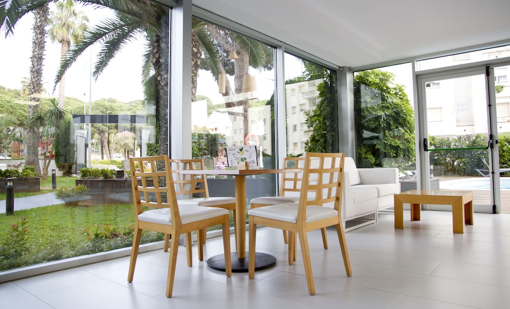 ALEGRIA Fenals Mar — Restaurant & bars in Lloret de Mar, Catalonia
