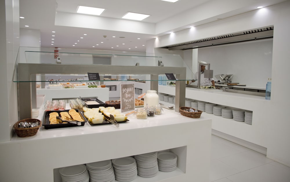ALEGRIA Fenals Mar — Restaurant & bars in Lloret de Mar, Catalonia