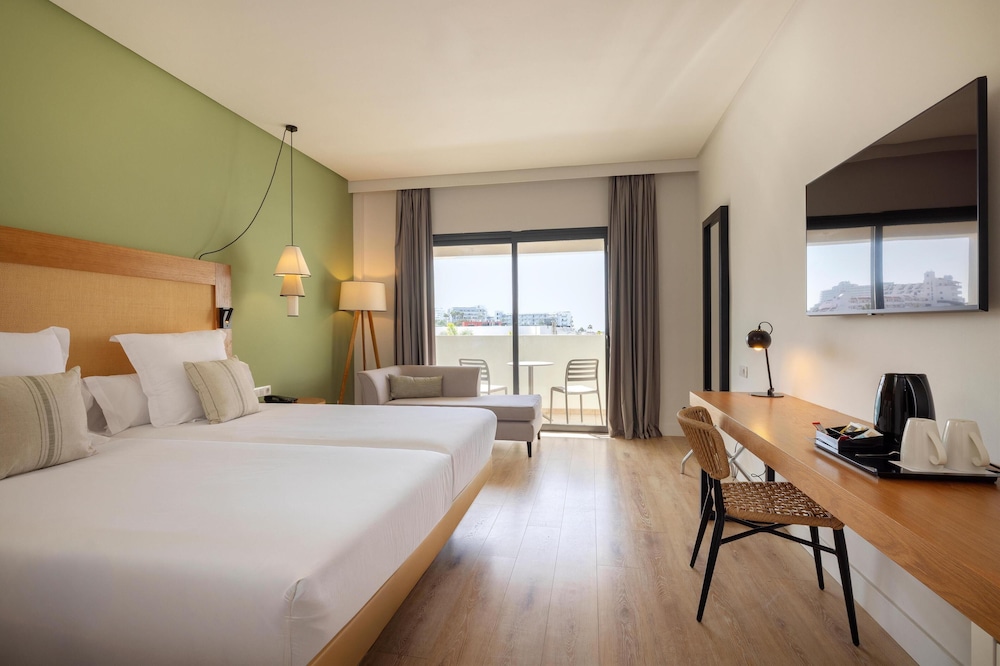AluaSoul Costa Adeje- Adults Only - Hyatt Inclusive Collection — Hotel rooms in Costa Adeje, Canary Islands
