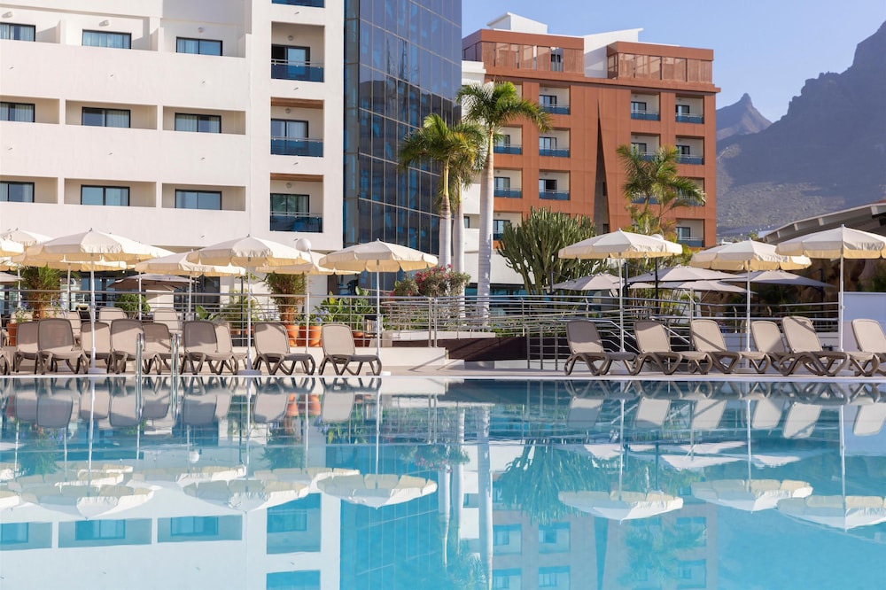 AluaSoul Costa Adeje- Adults Only - Hyatt Inclusive Collection — Swimming pool in Costa Adeje, Canary Islands