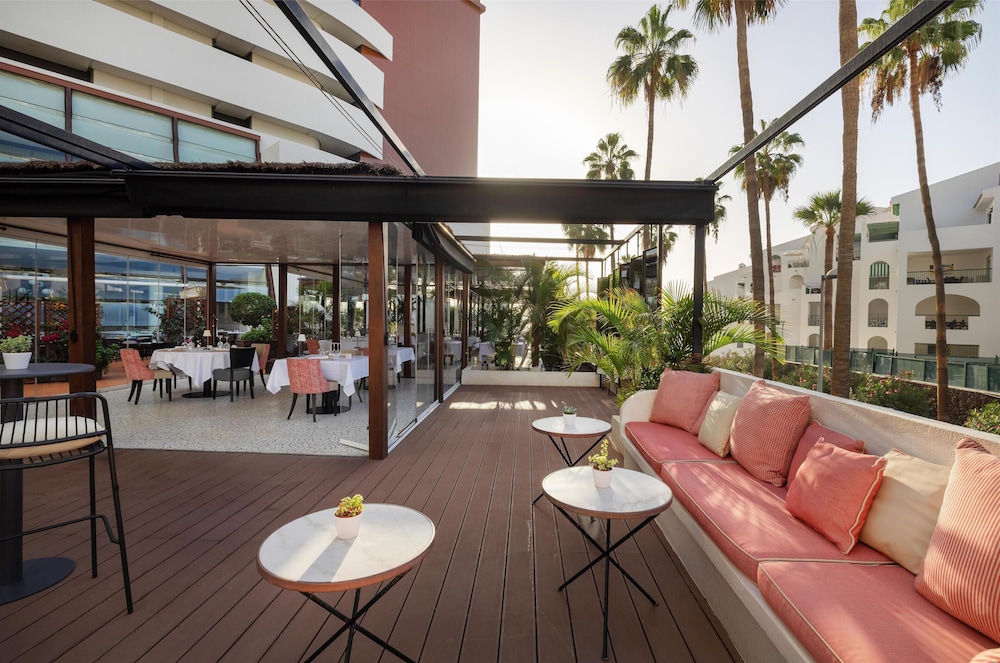 AluaSoul Costa Adeje- Adults Only - Hyatt Inclusive Collection — Restaurant & bars in Costa Adeje, Canary Islands