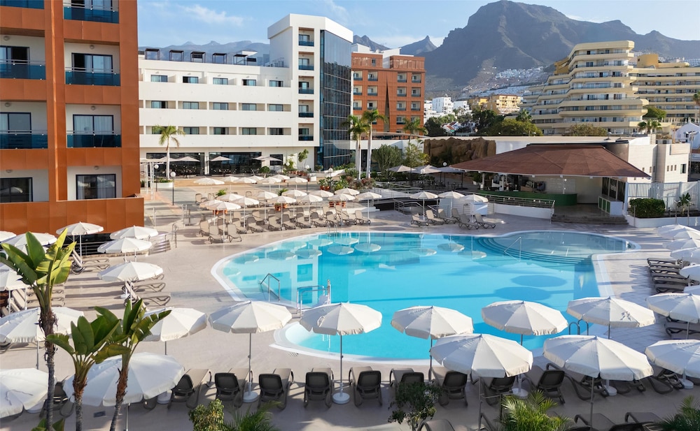 AluaSoul Costa Adeje- Adults Only - Hyatt Inclusive Collection — Swimming pool in Costa Adeje, Canary Islands