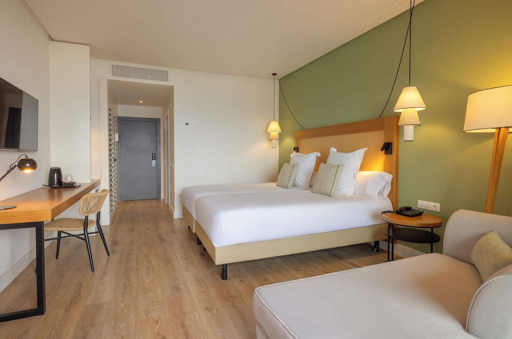 AluaSoul Costa Adeje- Adults Only - Hyatt Inclusive Collection — Hotel rooms in Costa Adeje, Canary Islands