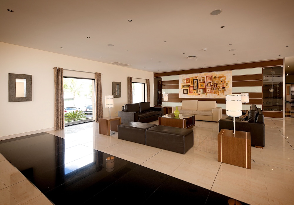 Vila Gale Santa Cruz Resort Hotel — Hotel rooms in Santa Cruz, Madeira