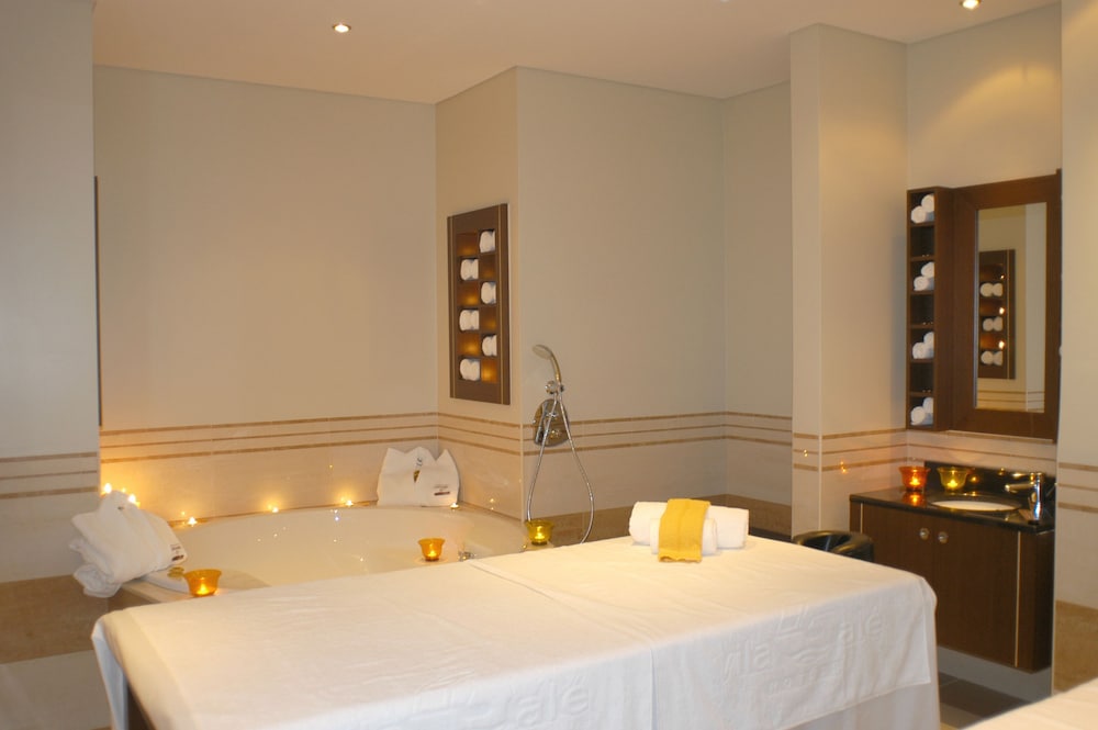 Vila Gale Santa Cruz Resort Hotel — Spa in Santa Cruz, Madeira
