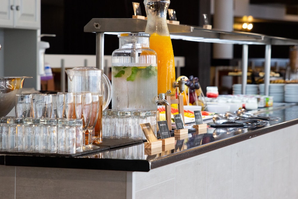 Hotel Sol e Mar - Adults Only — Restaurant & bars in Albufeira, Faro