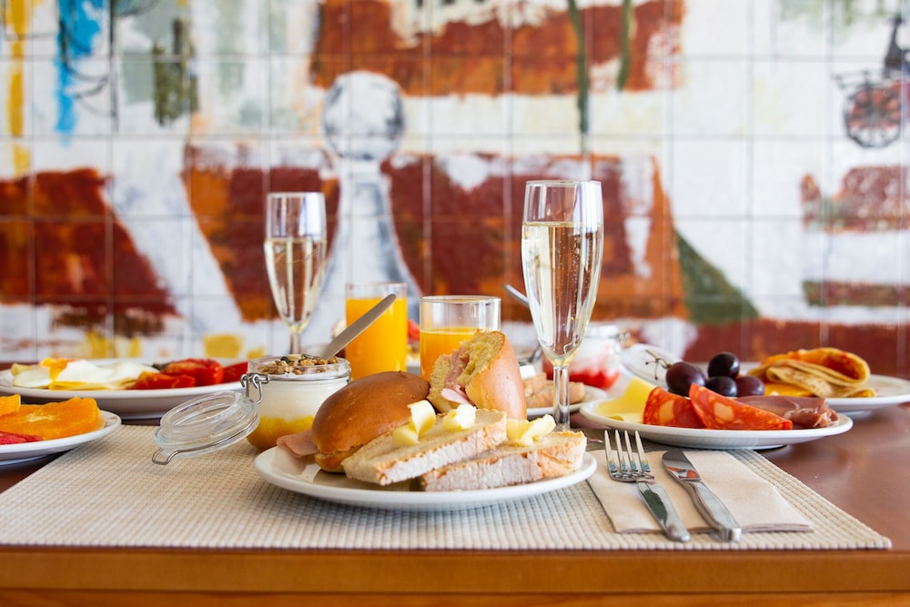Hotel Sol e Mar - Adults Only — Restaurant & bars in Albufeira, Faro