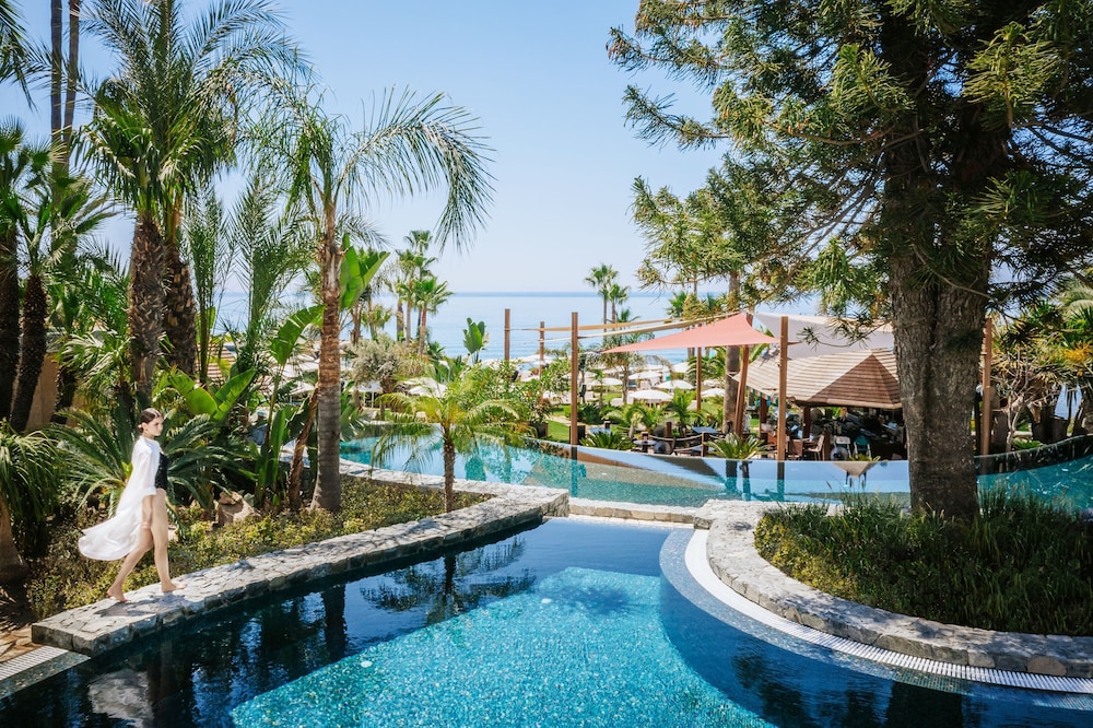 Amathus Beach Hotel Limassol — Swimming pool in Limassol, Limassol Region