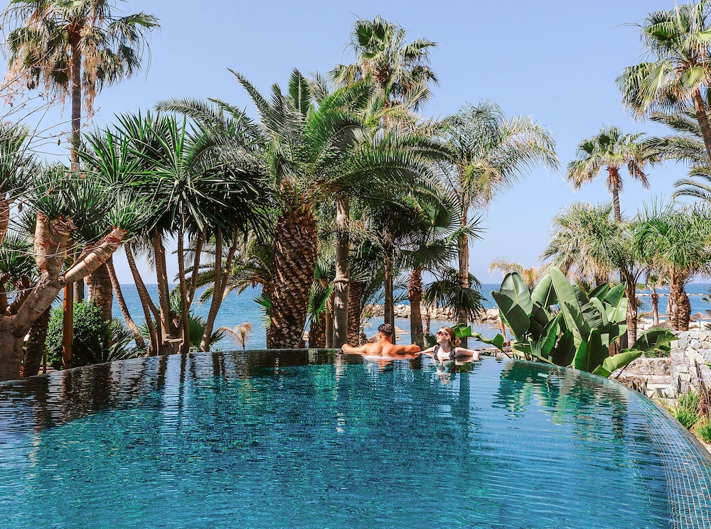 Amathus Beach Hotel Limassol — Swimming pool in Limassol, Limassol Region