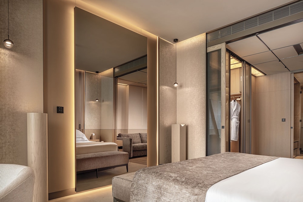Amathus Beach Hotel Limassol — Hotel rooms in Limassol, Limassol Region
