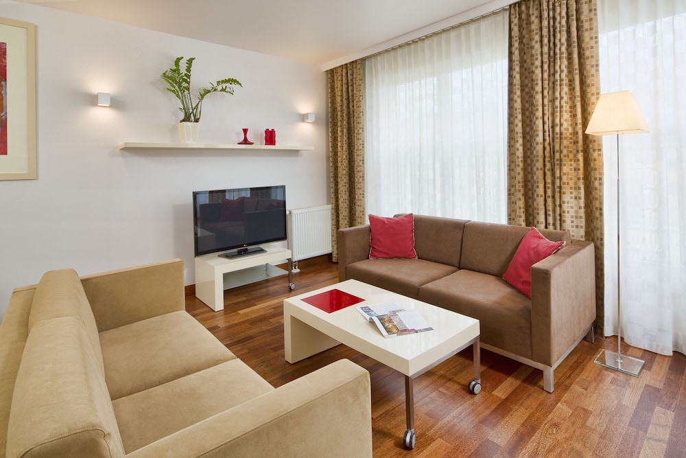 Mamaison Residence Diana — Hotel rooms in Warsaw, Masovian