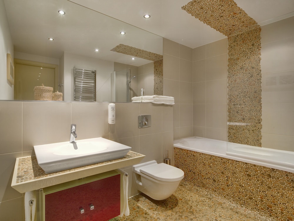 Mamaison Residence Diana — Hotel rooms in Warsaw, Masovian