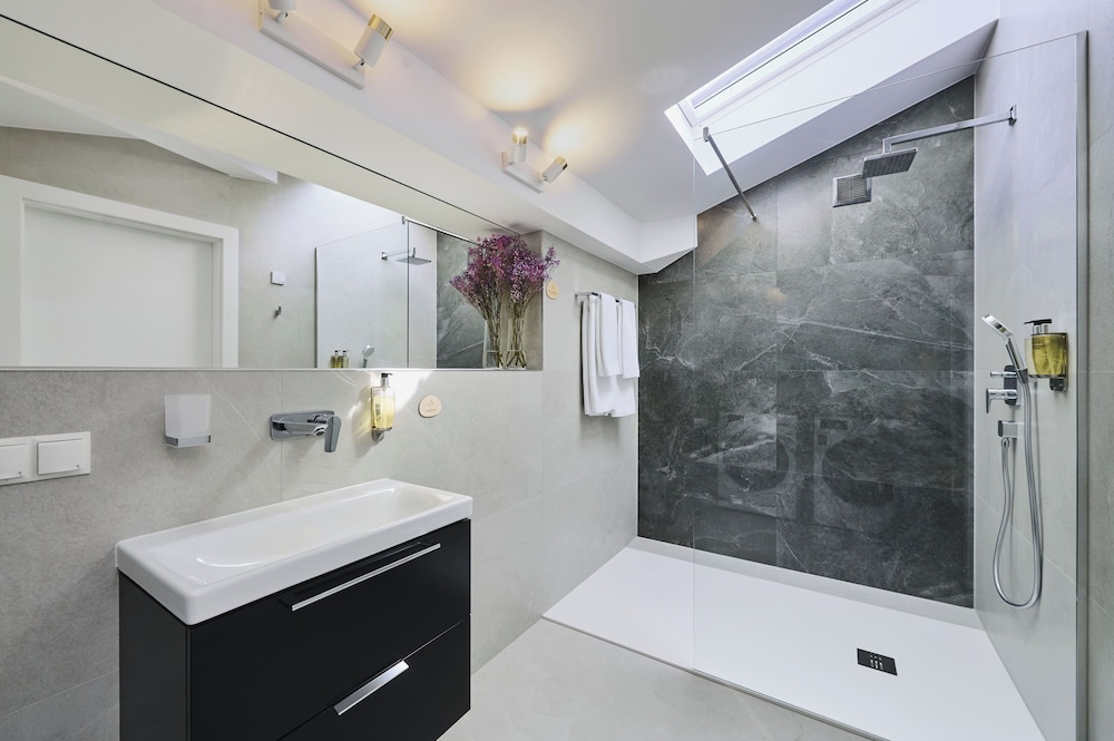Mamaison Residence Diana — Hotel rooms in Warsaw, Masovian