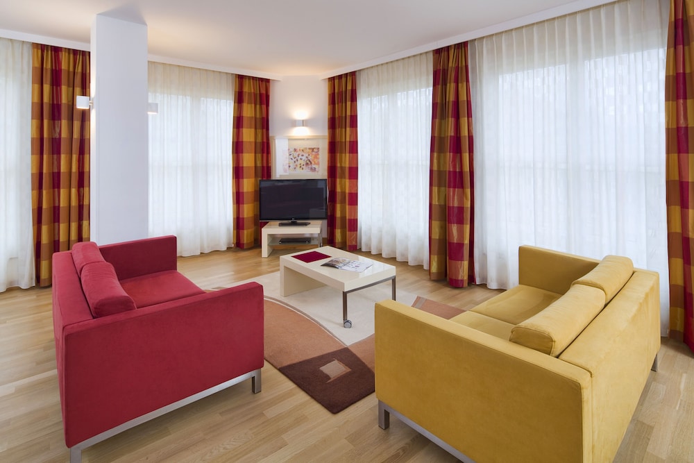 Mamaison Residence Diana — Hotel rooms in Warsaw, Masovian