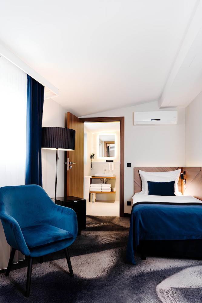 Hotel Ascot Premium — Hotel rooms in Krakow, Lesser Poland