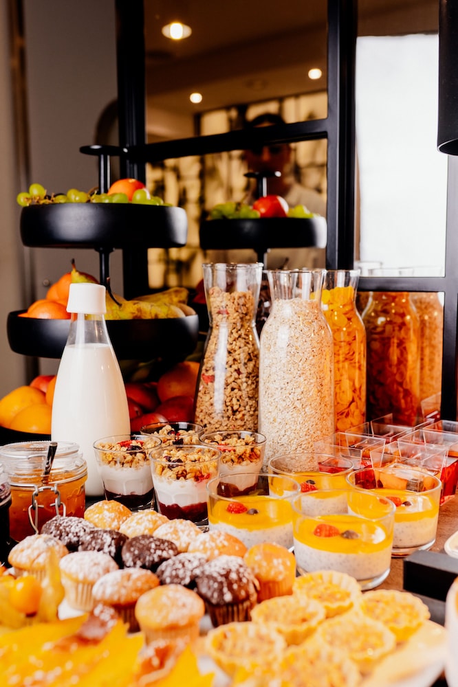 Hotel Ascot Premium — Restaurant & bars in Krakow, Lesser Poland
