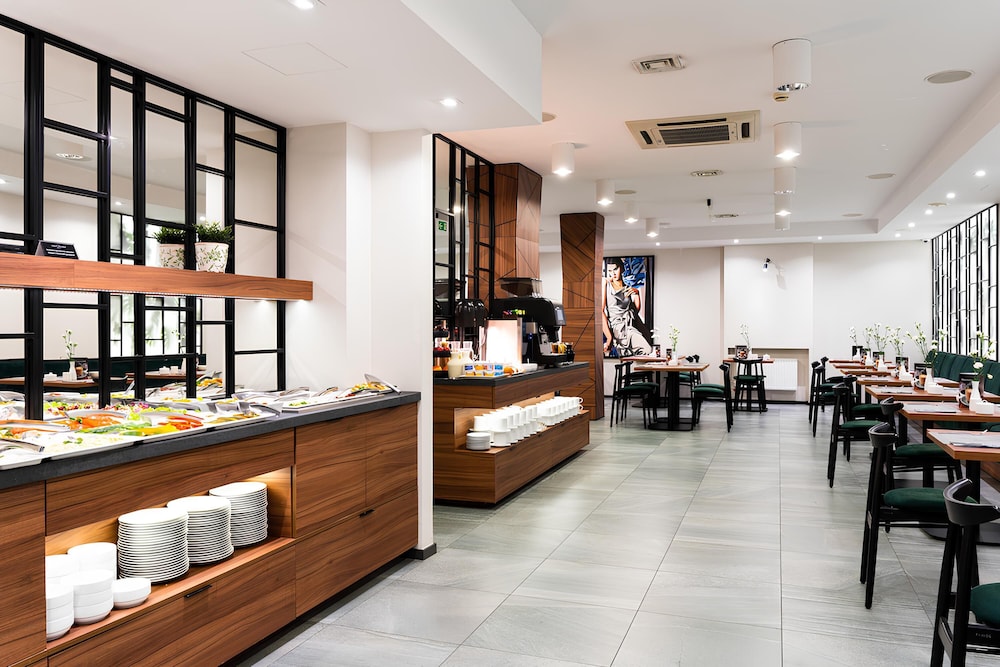 Hotel Ascot Premium — Restaurant & bars in Krakow, Lesser Poland