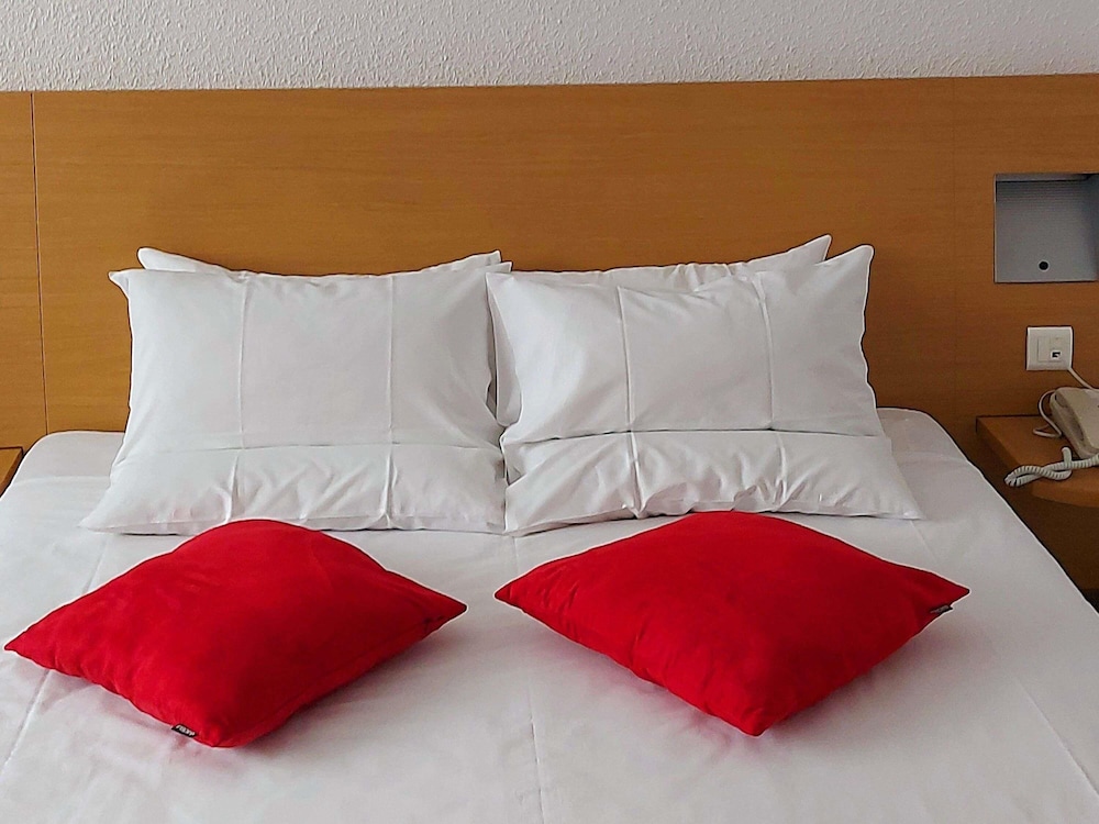 Novotel Gdansk Centrum — Hotel rooms in Gdansk, Pomeranian