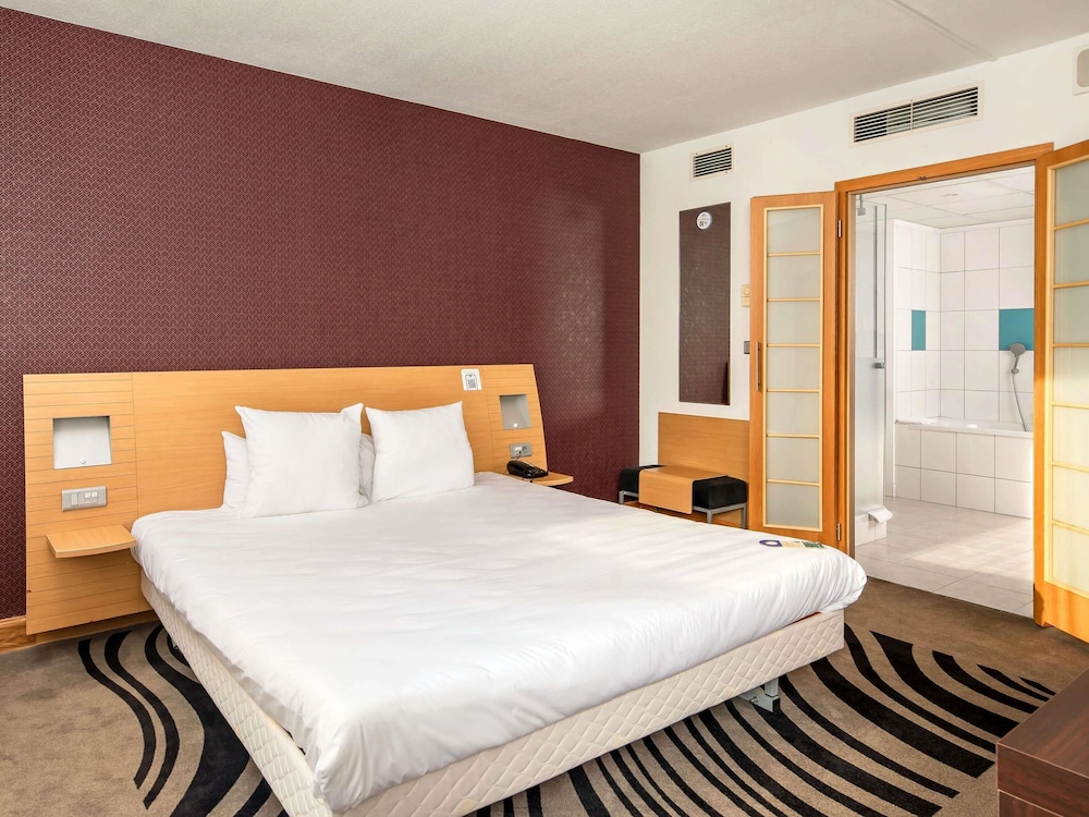 Novotel Krakow City West — Hotel rooms in Krakow, Lesser Poland