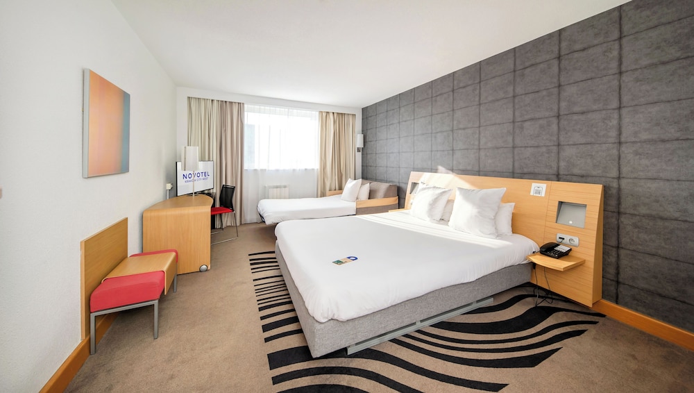 Novotel Krakow City West — Hotel rooms in Krakow, Lesser Poland