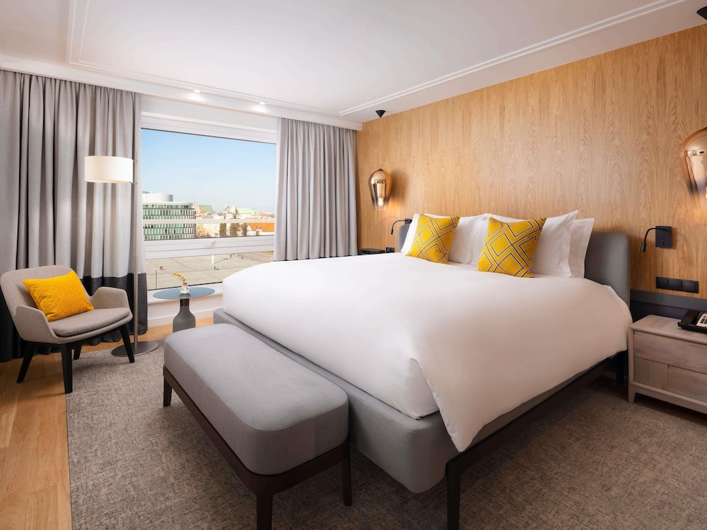 Sofitel Warsaw Victoria — Hotel rooms in Warsaw, Masovian