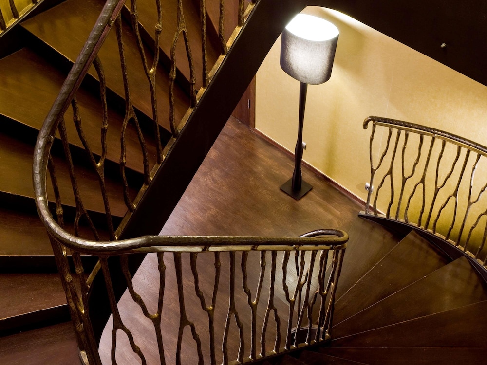 Sofitel Warsaw Victoria — Hotel building in Warsaw, Masovian
