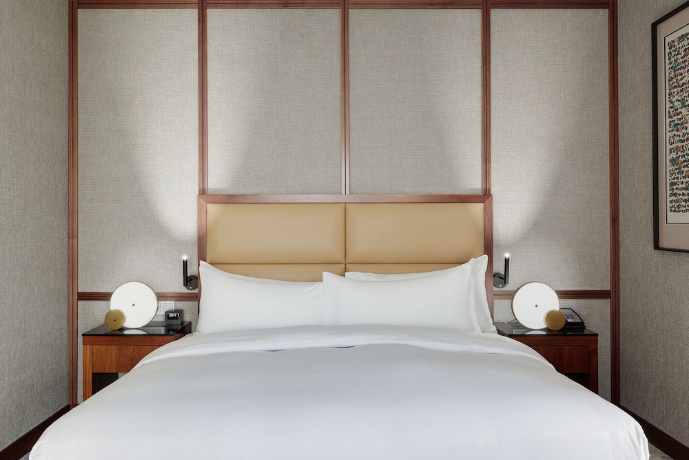 Hilton Gdansk — Hotel rooms in Gdansk, Pomeranian
