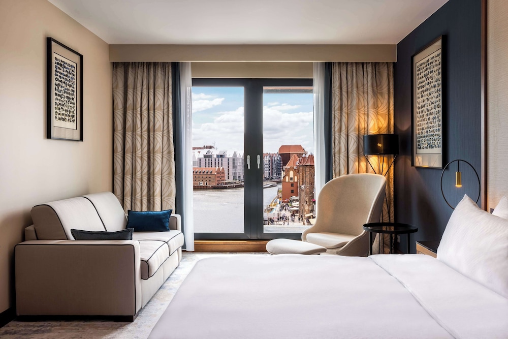 Hilton Gdansk — Hotel rooms in Gdansk, Pomeranian