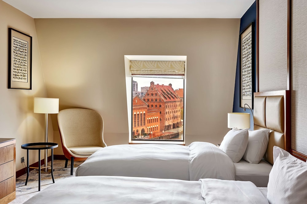 Hilton Gdansk — Hotel rooms in Gdansk, Pomeranian