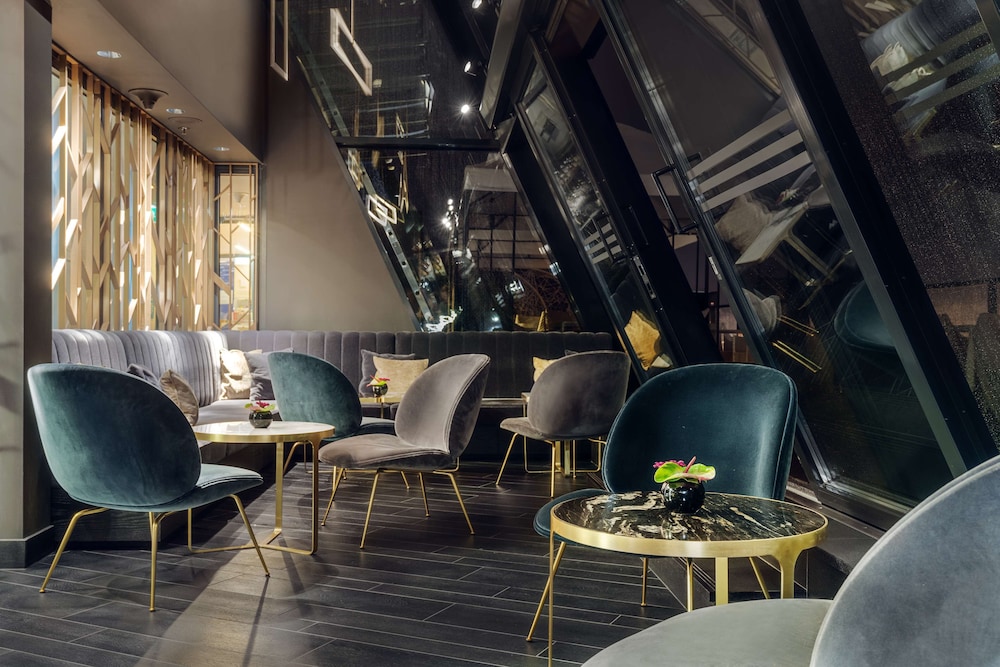 Hilton Gdansk — Restaurant & bars in Gdansk, Pomeranian