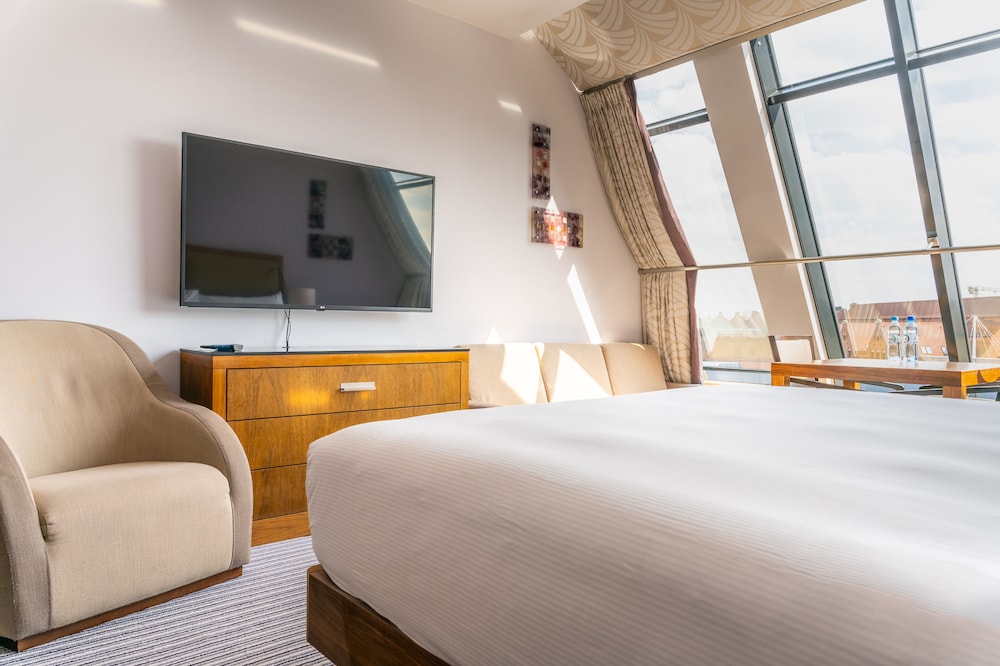 Hilton Gdansk — Hotel rooms in Gdansk, Pomeranian