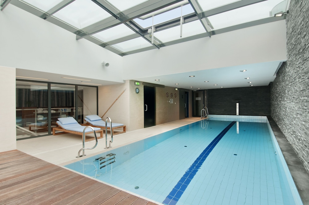Hilton Gdansk — Swimming pool in Gdansk, Pomeranian