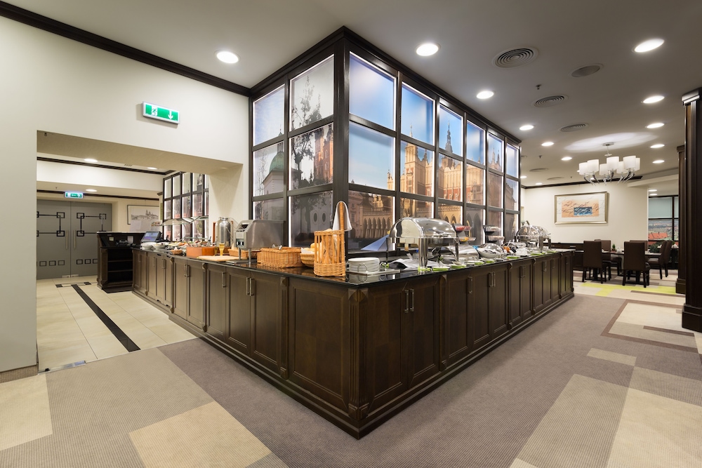 Holiday Inn Krakow City Centre by IHG — Restaurant & bars in Krakow, Lesser Poland