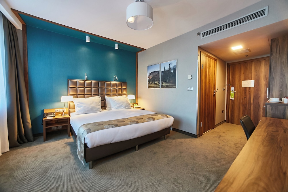Holiday Inn Krakow City Centre by IHG — Hotel rooms in Krakow, Lesser Poland