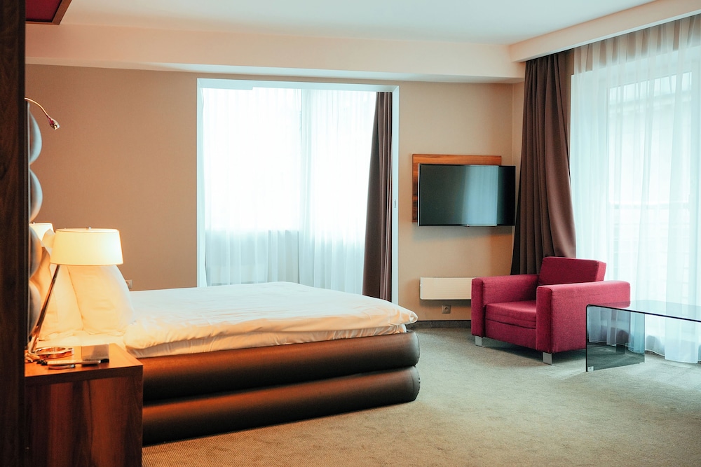 Holiday Inn Krakow City Centre by IHG — Hotel rooms in Krakow, Lesser Poland