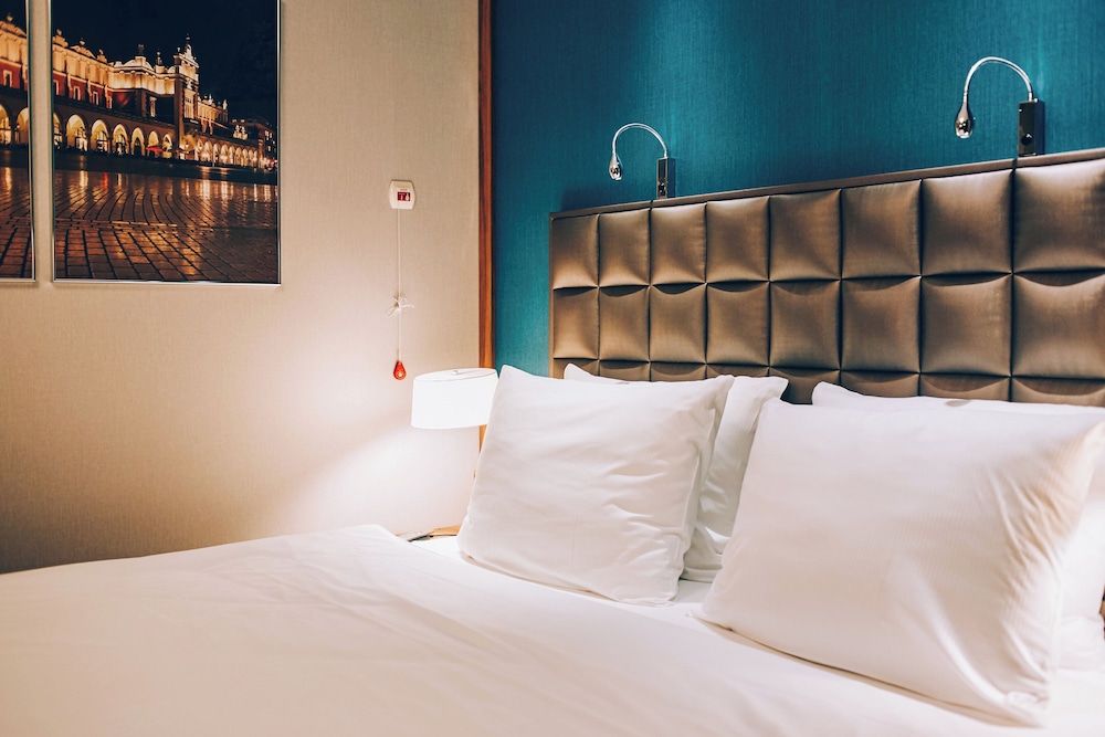 Holiday Inn Krakow City Centre by IHG — Hotel rooms in Krakow, Lesser Poland