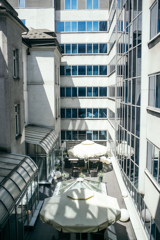 Holiday Inn Krakow City Centre by IHG — Hotel building in Krakow, Lesser Poland
