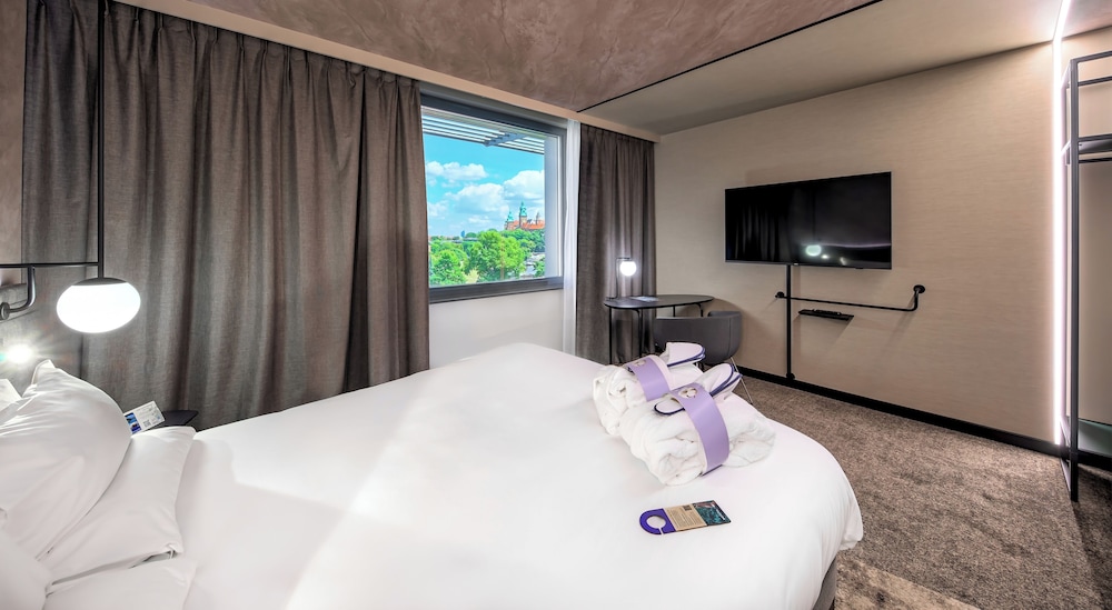Novotel Krakow Centrum — Hotel rooms in Krakow, Lesser Poland