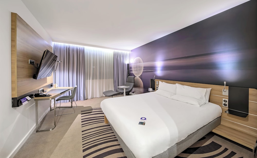 Novotel Krakow Centrum — Hotel rooms in Krakow, Lesser Poland