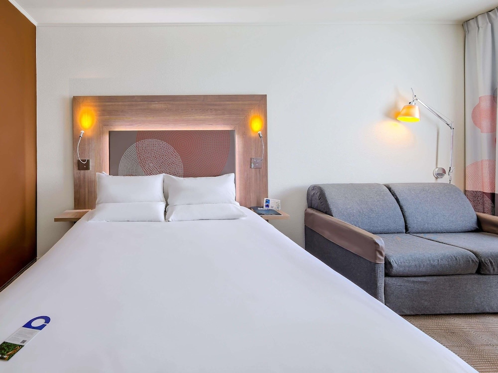 Novotel Krakow Centrum — Hotel rooms in Krakow, Lesser Poland
