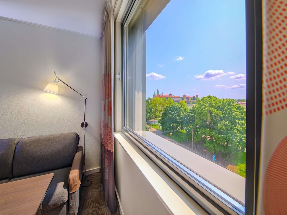 Novotel Krakow Centrum — Hotel rooms in Krakow, Lesser Poland