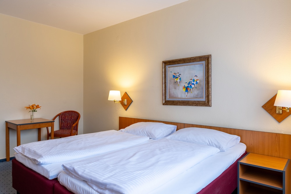 Good Morning + Berlin City East — Hotel rooms in Berlin, Berlin
