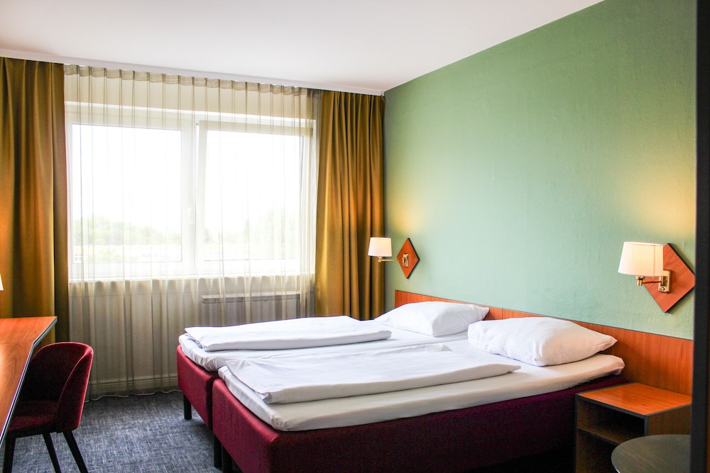 Good Morning + Berlin City East — Hotel rooms in Berlin, Berlin