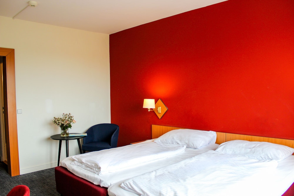Good Morning + Berlin City East — Hotel rooms in Berlin, Berlin