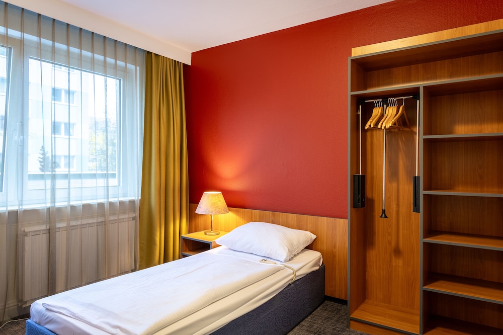 Good Morning + Berlin City East — Hotel rooms in Berlin, Berlin