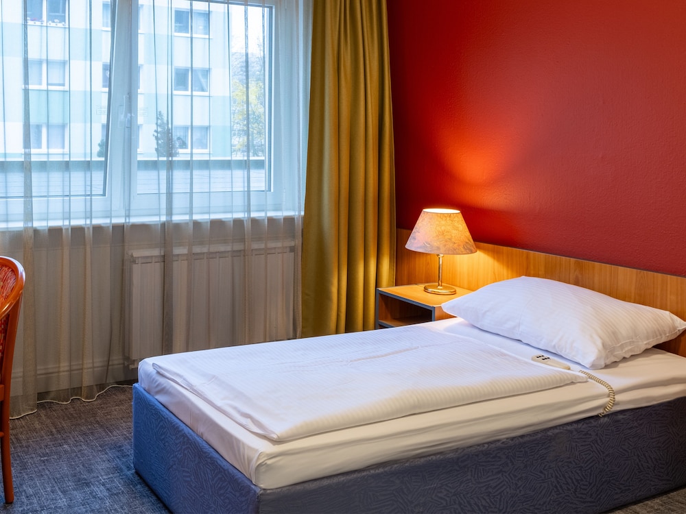 Good Morning + Berlin City East — Hotel rooms in Berlin, Berlin